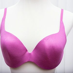 Victorias Secret Incredible bra new, 36B pink